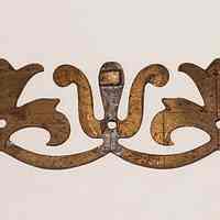 Hoole Urn Flower Iris Garland with Holes Stamp Die Template, Design 1945