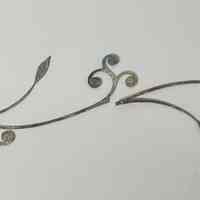 Hoole Long Vines with Leaves and Flowers Stamp Die Template, Design 2522