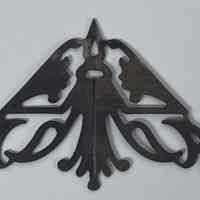 Hoole Art Deco Triangle wth Sprigs and Leaves Template, Design 1485/1568