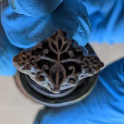 J&J Berry Fleur-de-lis