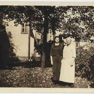 Local Families Photograph Collection/DeEtta and May Hall