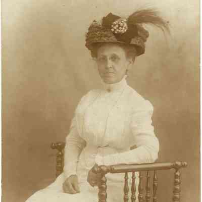 Local Families Photograph Collection/Anna Cox
