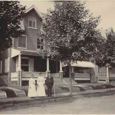 Local Families Photograph Collection/Elwood and Amy Ida Glisson and Abbie Gilbert at their home 333 Dean Street, West Chester, PA.