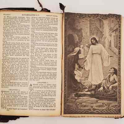 King James Bible. (1912) Oxford University Press.: insert