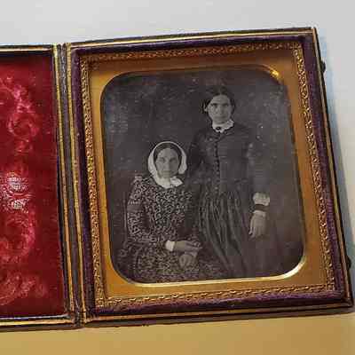 The Matlack and Bishop Family Collection; daguerreotype two women 1850s