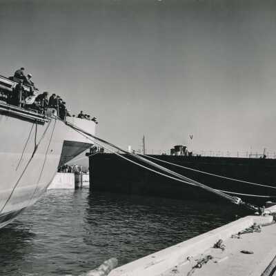 2C Iowa fitting out - Brooklyn Navy Yard - August 1942 through January 1943 folder thumbnail.