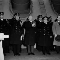 L-R Capts Lyman S Perry, F E Beatty, SECNAV Frank Knox, RADM E J Marquardt & Iowa Gov Burton B Hookenlooper. NH 70072.