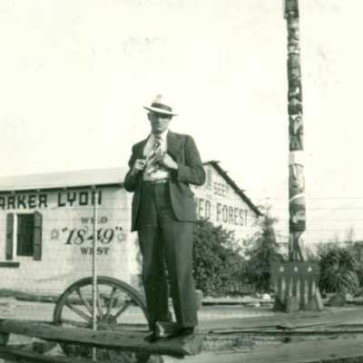 Parker Lyon's Pony Express Museum in Arcadia, c1939