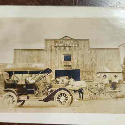 Crosby's Livery Stable in Kountz, Texas before 1916