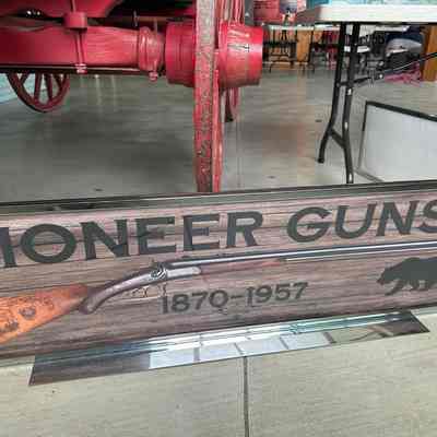 Pioneer Gun Display