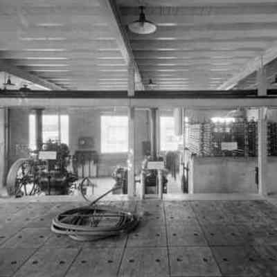 Main Floor of Working Ice House