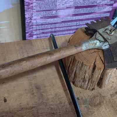 Axe/Meat Tenderizer