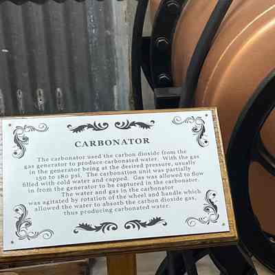 Carbonator