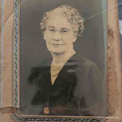 Photo of Mabel Barnes Sanders Hudson