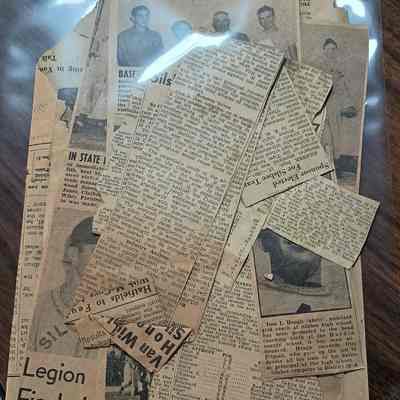 Newspaper clippings as received by Eddie Van Winkle - old football clippings regardin Silsbee High School in the late 1930s
