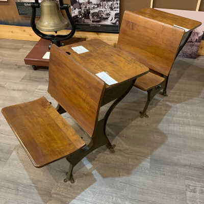 O’Neil School Desks
