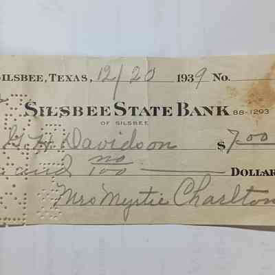 Receipt from Silsbee State Bank dated December 20, 1939 - Pay to the order of G. H. Davidson, Tax Collector for $7.00 from Mrs Myrtie Charlton