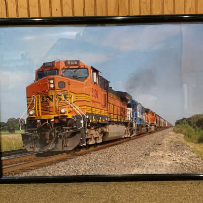 Framed Photo of a BNSF Train #5106