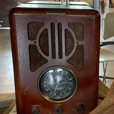 Thomas Collector’s Edition Radio