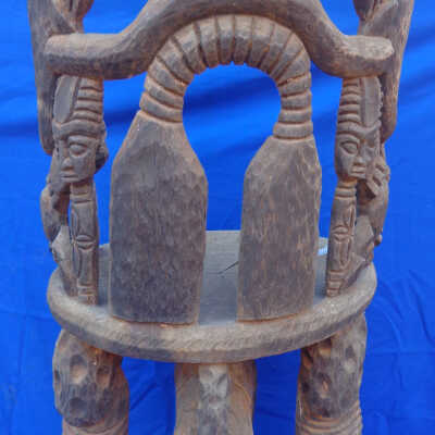 Throne and footrest