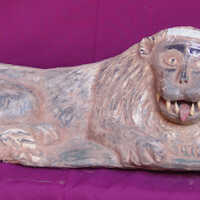 Sculpture in the form of a lion - Image 2