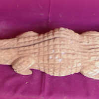 Sculpture in the form of crocodile - Image 2