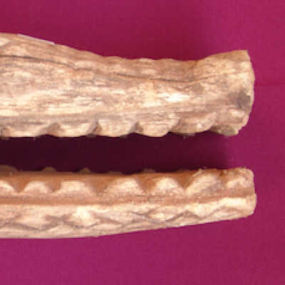 Sculpture in the form of crocodile