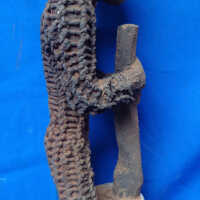 Male guardian figure - Image 2