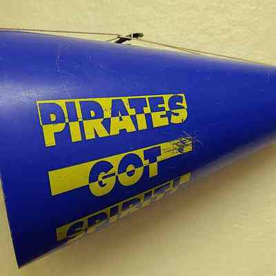 Cheerleader Megaphone, 2000