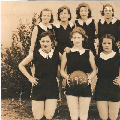 Photo, School Photo, Women's Basketball Team