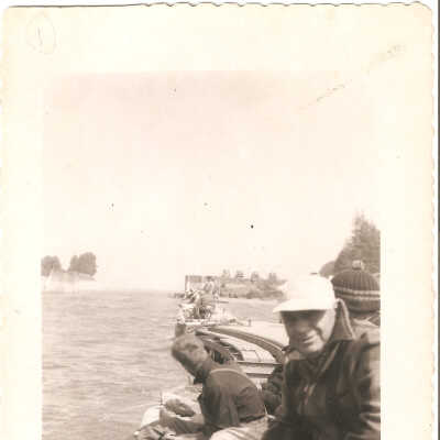 Fishing on the Cascade Locks,