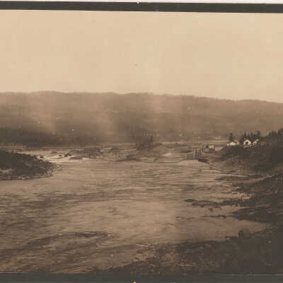 Picture, Cascade Lock and Canal, North