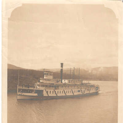 Photograph, Sternwheeler, Bailey Gatzert, Cascade Locks and Canal