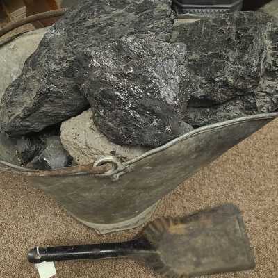 Coal Scuttle and shovel (A/B)