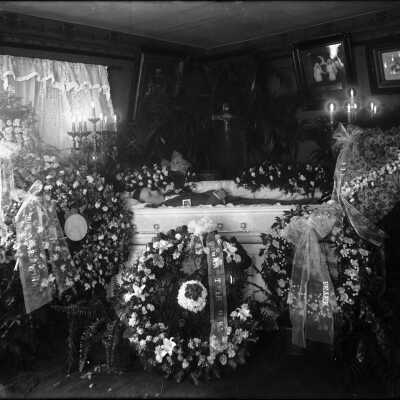 Mourning Photo