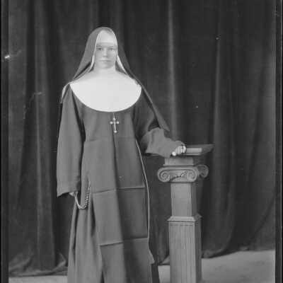 Nun