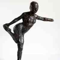 Danseuse Faisant le Mouvement de Tenir son Pied (Dancer Holding Her Right Foot in Her Right Hand)