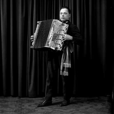 Accordian Player