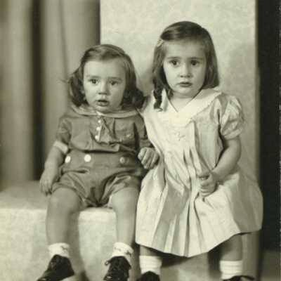Two Sisters
