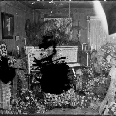 Mourning Photo