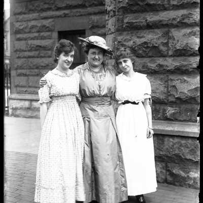 Mother and Daughters
