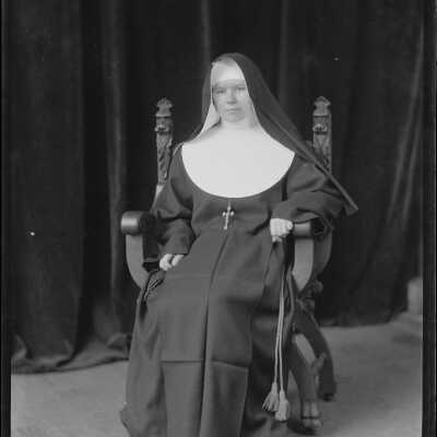 Nun