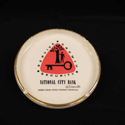 Ash tray