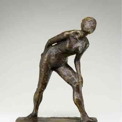 Danseuse se Frottant le Genou (Dancer Rubbing Her Knee, Dancer in the Role of Harlequin)