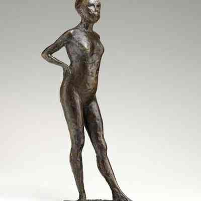Danseuse au Repos, les Mains sur les Hanches, la Jambe Gauche en Avant (Dancer at Rest, Hands on Her Hips, Left Leg Forward)