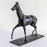Cheval Marchant au Pas Relevé (Horse Walking with Raised Hoof)