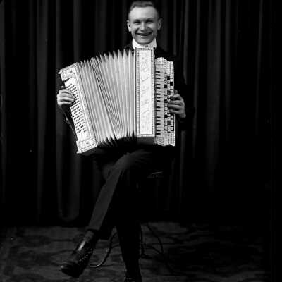 Accordian Player