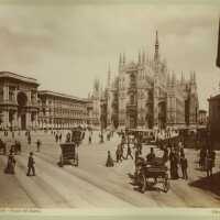 4603. MILANO - Piazza del Duomo.