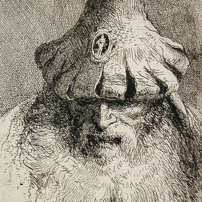 Teste: Bearded Man Looking Down
