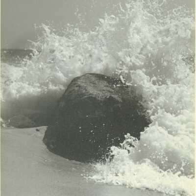 Wave vs Rock